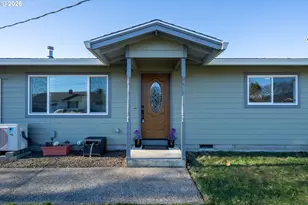 702 Ash Ave, Tillamook, OR 97141 - Photo 5