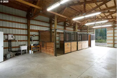 40213 Dogwood Rd, Mill City, OR 97360 - Photo 3