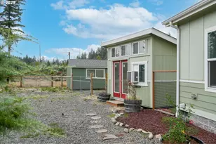 40213 Dogwood Rd, Mill City, OR 97360 - Photo 7