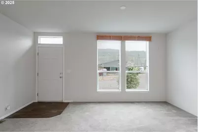 40213 Dogwood Rd, Mill City, OR 97360 - Photo 9