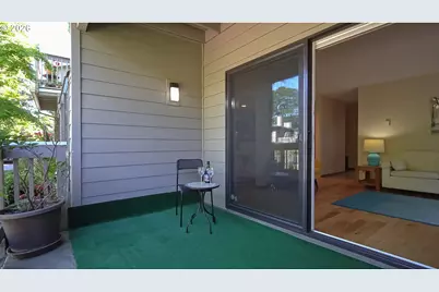1986 Lake Isle Dr, Eugene, OR 97401 - Photo 9