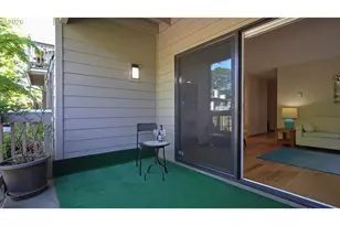 1986 Lake Isle Dr, Eugene, OR 97401 - Photo 9