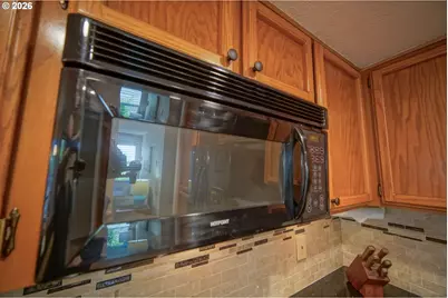 1986 Lake Isle Dr, Eugene, OR 97401 - Photo 25