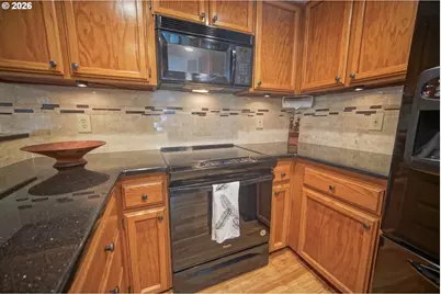 1986 Lake Isle Dr, Eugene, OR 97401 - Photo 23