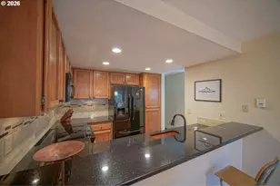 1986 Lake Isle Dr, Eugene, OR 97401 - Photo 21