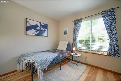 1986 Lake Isle Dr, Eugene, OR 97401 - Photo 43