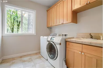 4403 W Burnside Rd, Portland, OR 97210 - Photo 21