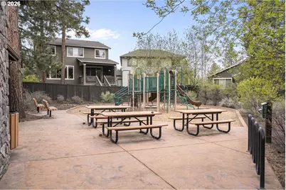 60439 Hedgewood Ln, Bend, OR 97702 - Photo 35