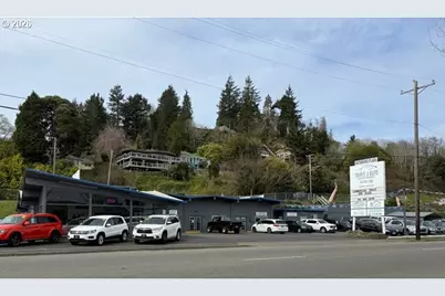 777 N Bayshore Dr, Coos Bay, OR 97420 - Photo 1
