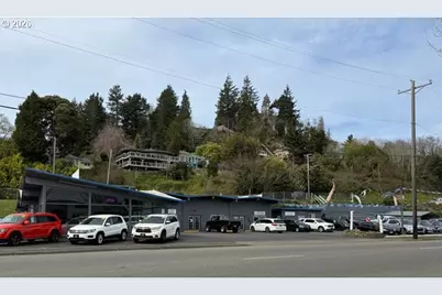 777 N Bayshore Dr, Coos Bay, OR 97420 - Photo 1