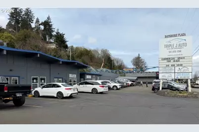 777 N Bayshore Dr, Coos Bay, OR 97420 - Photo 7