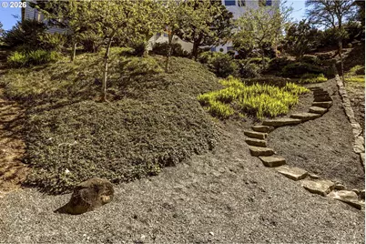 7611 SE 141st Ave, Portland, OR 97236 - Photo 39