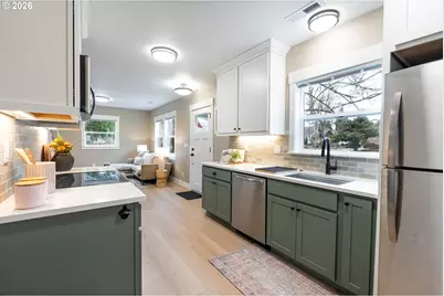 7805 N Smith St, Portland, OR 97203 - Photo 5