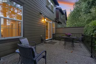 988 NE 73rd Ave, Hillsboro, OR 97124 - Photo 41