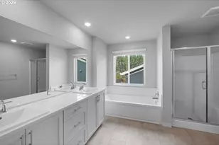 16715 SE Multnomah Falls Dr, Happy Valley, OR 97086 - Photo 15