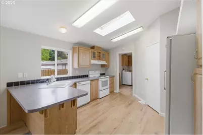 1655 S Elm St #428, Canby, OR 97013 - Photo 17