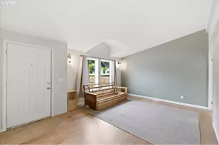 1655 S Elm St, Canby, OR 97013 - Photo 5