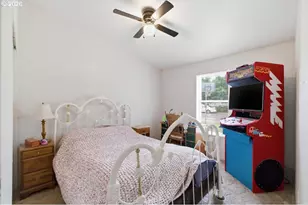 1655 S Elm St, Canby, OR 97013 - Photo 23