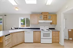 1655 S Elm St, Canby, OR 97013 - Photo 19