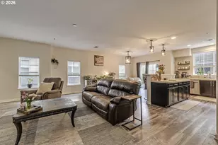 10818 NE Red Wing Way, Hillsboro, OR 97006 - Photo 5
