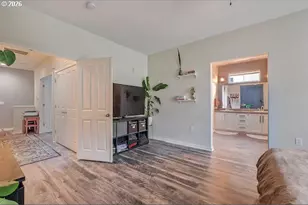 10818 NE Red Wing Way, Hillsboro, OR 97006 - Photo 21