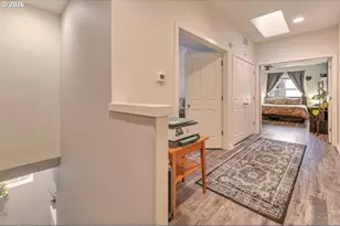 10818 NE Red Wing Way, Hillsboro, OR 97006 - Photo 17