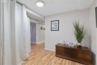 11821 NE Siskiyou St, Portland, OR 97220 - Photo 13