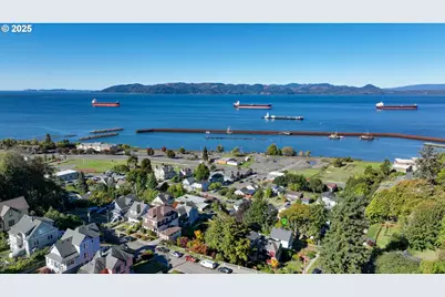 501 38th St, Astoria, OR 97103 - Photo 3