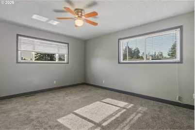 2912 SE 141st Ave, Portland, OR 97236 - Photo 17
