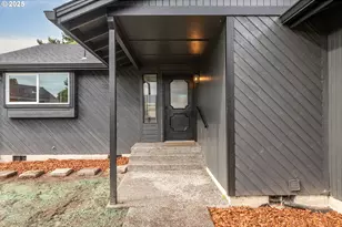 2421 Hickory Ave, Longview, WA 98632 - Photo 3