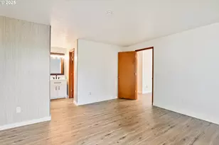 2421 Hickory Ave, Longview, WA 98632 - Photo 13