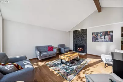 8615 SW Rebecca Ln, Beaverton, OR 97008 - Photo 5
