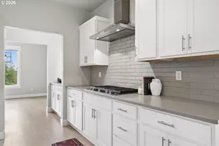 17683 SW Cobb Ln, Beaverton, OR 97007 - Photo 11