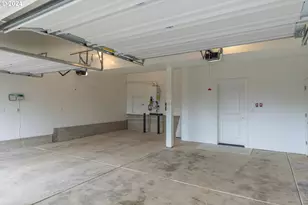 17683 SW Cobb Ln, Beaverton, OR 97007 - Photo 27