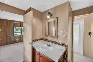 450 SE Lacreole Dr, Dallas, OR 97338 - Photo 21