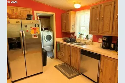 47767 Harris St, Oakridge, OR 97463 - Photo 9