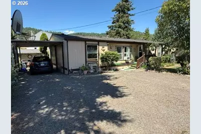 47767 Harris St, Oakridge, OR 97463 - Photo 3