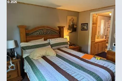 47767 Harris St, Oakridge, OR 97463 - Photo 11