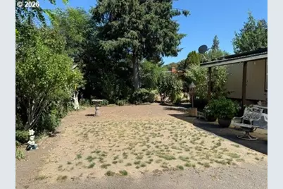 47767 Harris St, Oakridge, OR 97463 - Photo 17