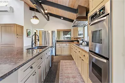1700 SE Dundee Landing Rd, Dundee, OR 97115 - Photo 9