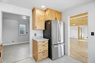 602 W 13th St, The Dalles, OR 97058 - Photo 13