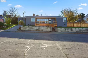 602 W 13th St, The Dalles, OR 97058 - Photo 33