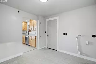 602 W 13th St, The Dalles, OR 97058 - Photo 23