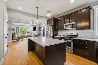 9146 N Edison St, Portland, OR 97203 - Photo 11