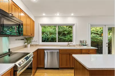 1858 Southshore Blvd, Lake Oswego, OR 97034 - Photo 15