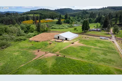 5143 Umpqua Highway 99, Drain, OR 97435 - Photo 17