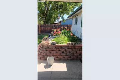 865 E Kennedy Ave, Hermiston, OR 97838 - Photo 9