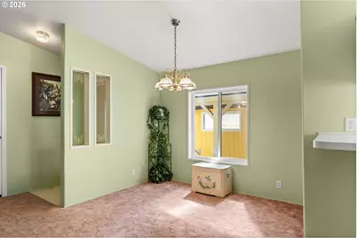 1196 37th St, Springfield, OR 97478 - Photo 7