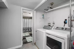 3825 NE 63rd Ave, Portland, OR 97213 - Photo 39