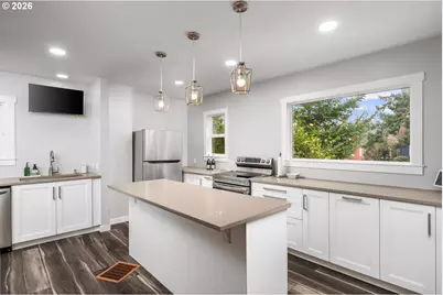 3825 NE 63rd Ave, Portland, OR 97213 - Photo 5